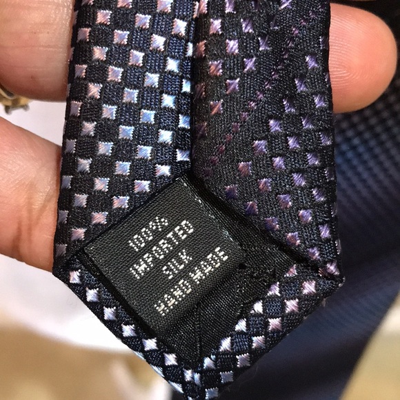 Kenneth Cole Men's 100% Imported Handmade Silk Shimmer Geometric Design Necktie - Picture 6 of 14